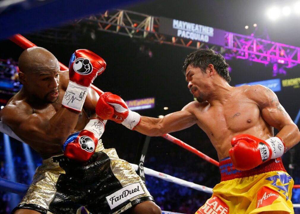 2015: Manny Pacquiao and Floyd Mayweather shatter records